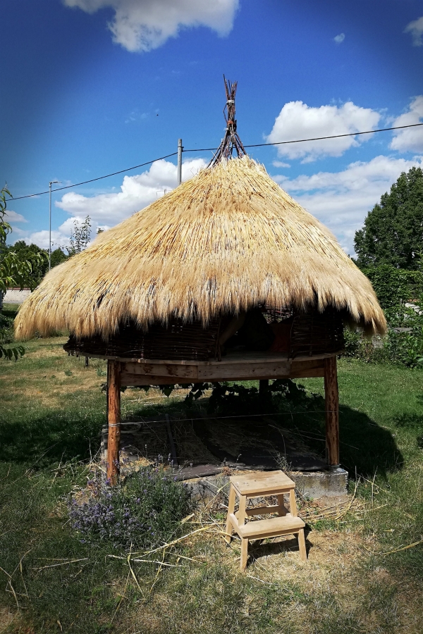 Proutěný domek