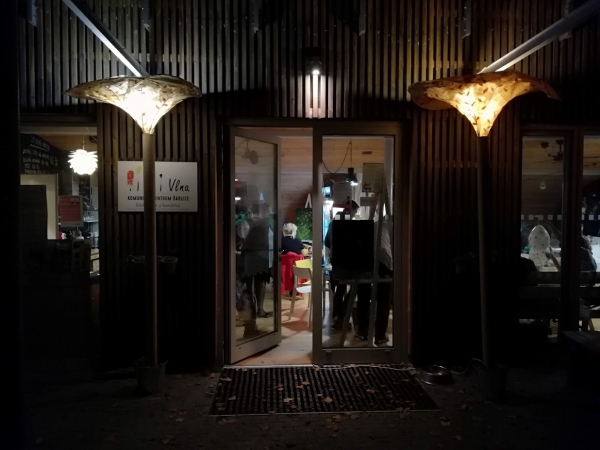 Výroba lampionů a světelných luceren