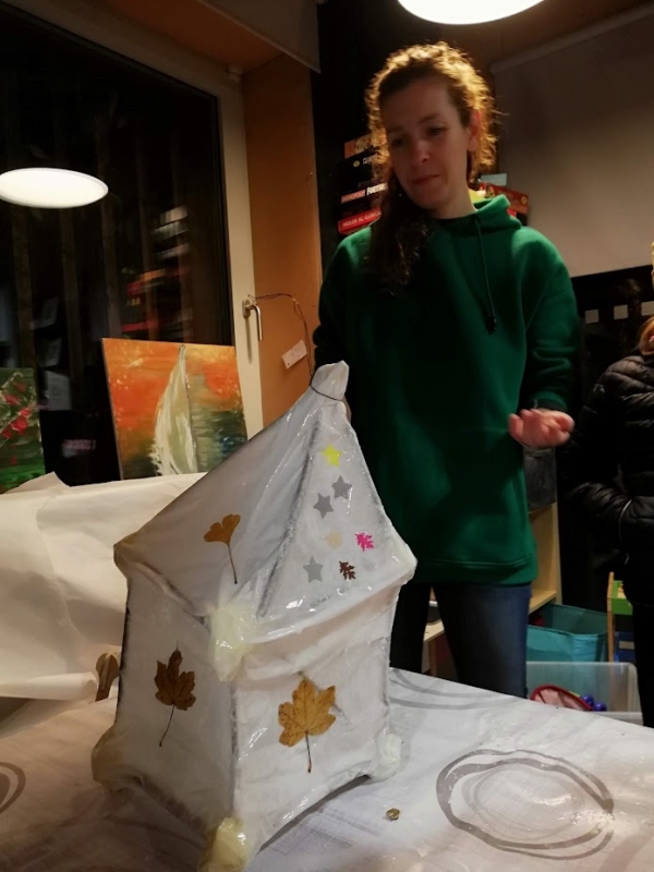 Výroba lampionů a světelných luceren